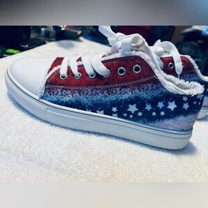 Brand New Women’s Sneakers ANYTHING BUT MONDAY - Size 38 EURO / 8 USA - box 57